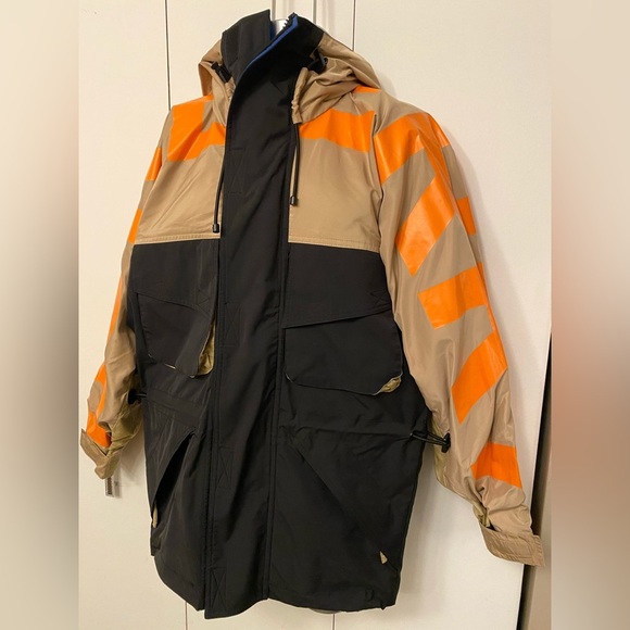 Burberry Parkhurst Logo parka jacket size S - Picture 8 of 16